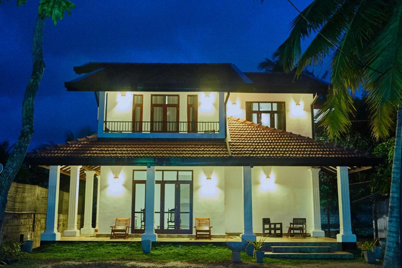 BIVORA Villa Negombo Exteriör bild